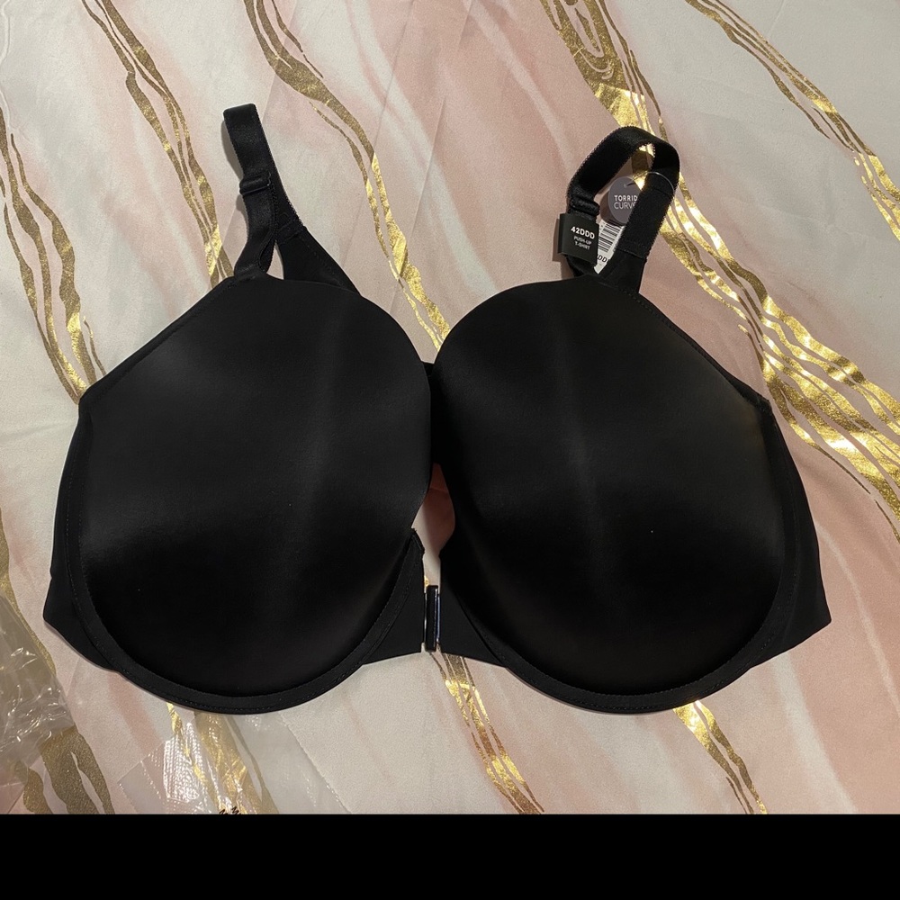 NWT!! T-Shirt Push-Up Smooth Front Close 360° Back Smoothing® Bra